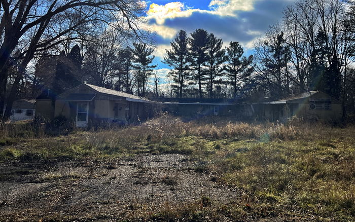 Star Lite Motel - Nov 25 2022 (newer photo)